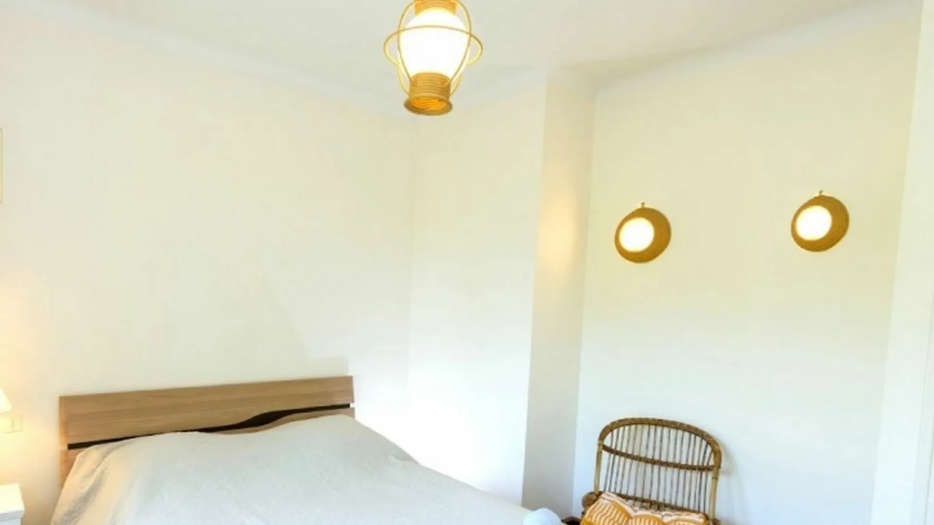 Well-Appointed, 5-Bedroom Villa With A Swimming Pool And Wifi In Conca Concarneau