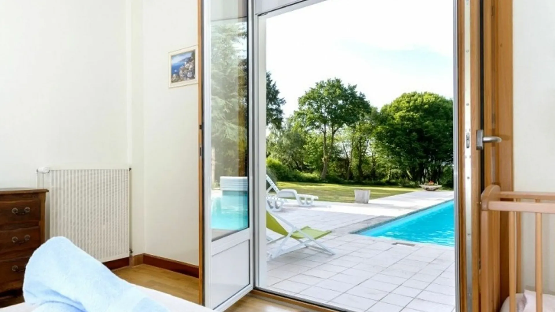 Well-Appointed, 5-Bedroom Villa With A Swimming Pool And Wifi In Conca Concarneau
