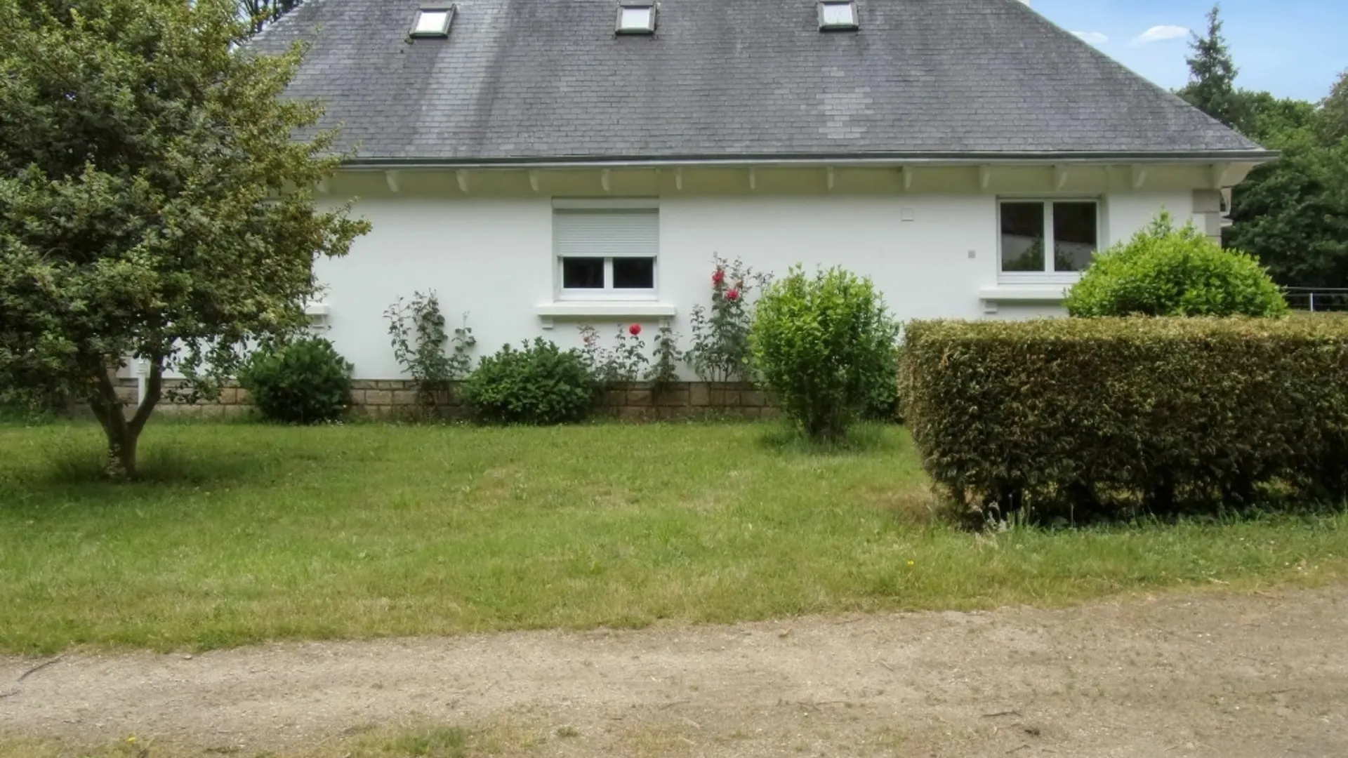 Well-Appointed, 5-Bedroom Villa With A Swimming Pool And Wifi In Conca Concarneau France