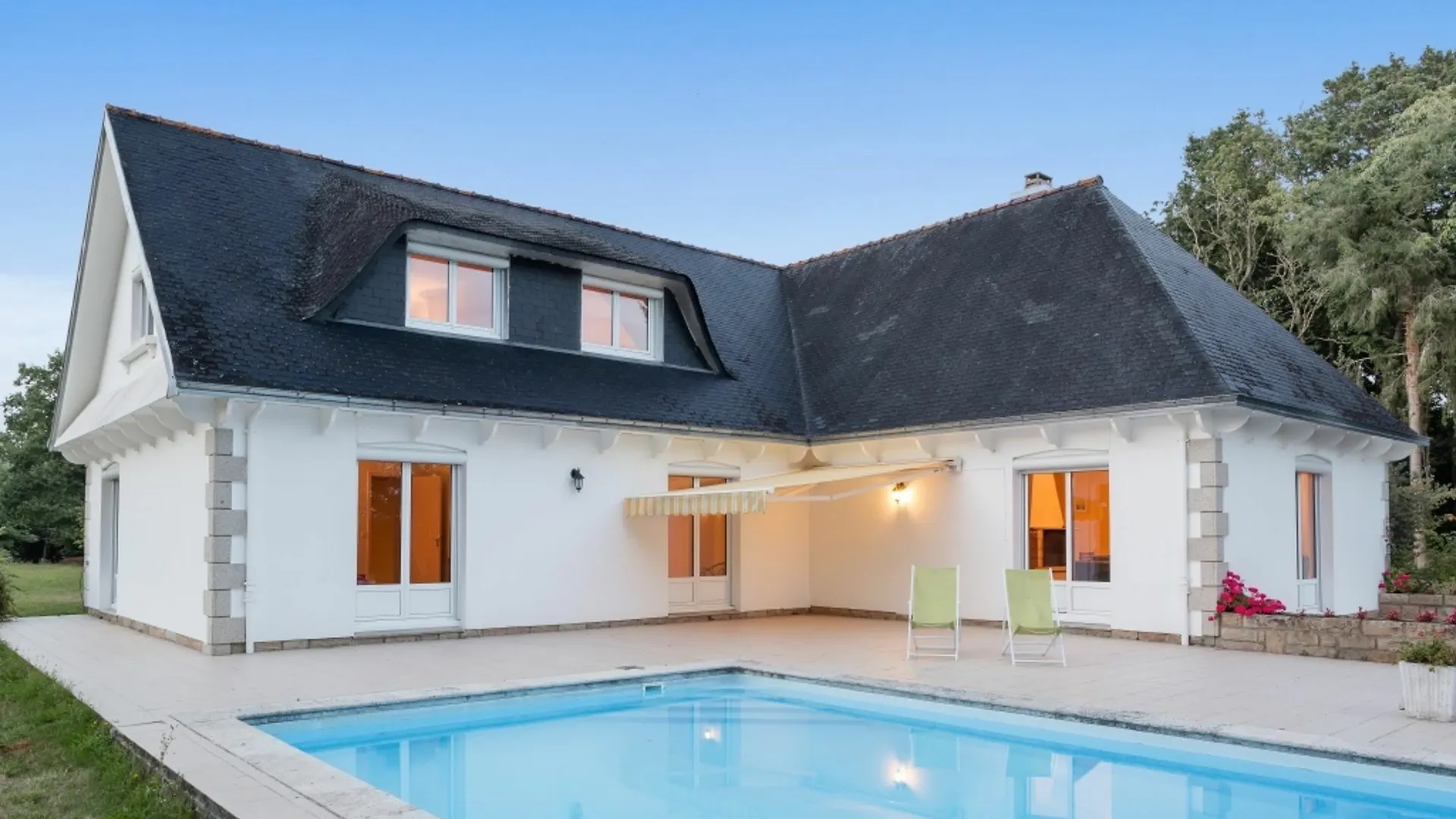 Well-Appointed, 5-Bedroom Villa With A Swimming Pool And Wifi In Conca Concarneau