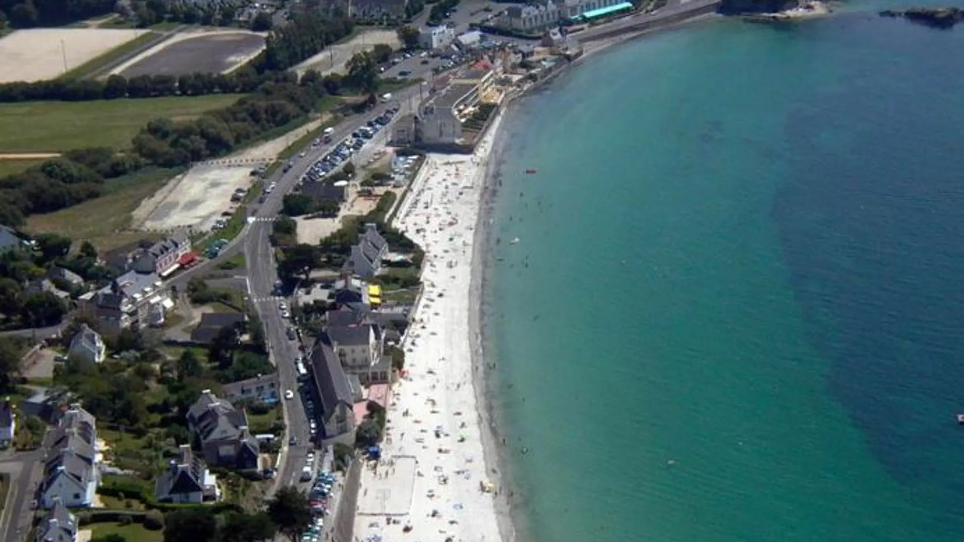 Well-Appointed, 5-Bedroom Villa With A Swimming Pool And Wifi In Conca Concarneau France